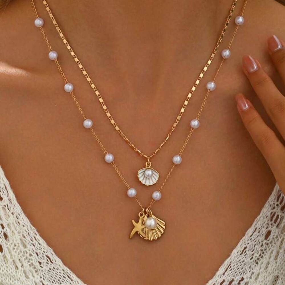 New shell and faux pearl necklace set